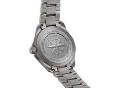 TAG Heuer Aquaracer Professional 200 Solargraph Titan 40mm blaues Zifferblatt Metallband – Herrenuhren Uhr mit Datum aus Titan. Das Gehäuse ist rund und grau. Das Titanarmband ist grau. Das Zifferblatt ist ein Index in blau. – Ansicht 2