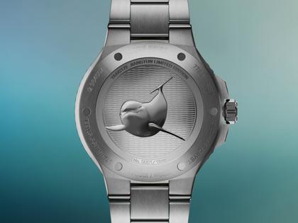 Oris Aquis Date Yangtze Jiangtun Limited Edition Automatik Edelstahl 43,5mm grünes Zifferblatt Metallband – Herrenuhren Uhr mit Datum aus Edelstahl. Das Gehäuse ist rund und silber. Das Edelstahlarmband ist silber. Das Zifferblatt ist ein Index in grün. – Ansicht 3