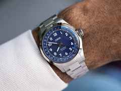 Oris Big Crown Pointer Date Automatik Edelstahl 40mm blaues Zifferblatt Metallband – Herrenuhren Uhr mit Datum aus Edelstahl. Das Gehäuse ist rund und silber. Das Edelstahlarmband ist silber. Das Zifferblatt ist arabisch und blau. – Ansicht 10
