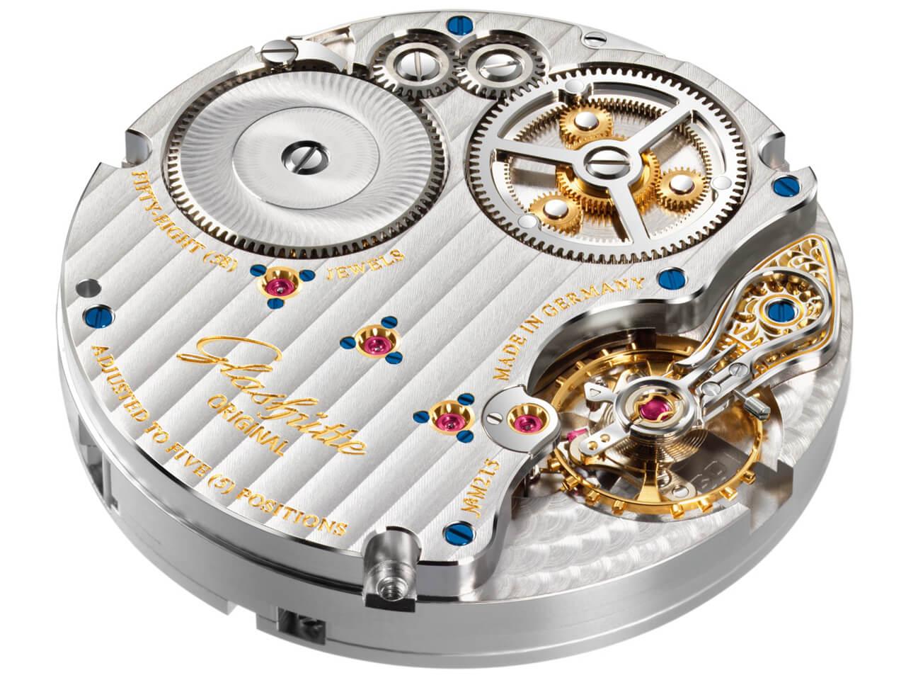 Glashütte Original Senator Chronometer Handaufzug Weißgold 42mm blaues Zifferblatt blaues Lederband – Herrenuhren Uhr mit Datum aus 750 Weißgold. Das Gehäuse ist rund und silber. Das Lederarmband Kroko / Alligator ist blau. Das Zifferblatt ist römisch und blau. – Ansicht 4