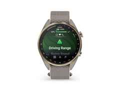 Garmin Approach S72 Titan Grau-DLC 43mm digitales Display graues Textilband – Herrenuhren Uhr Multifunktion aus Keramik und Kunststoff. Das Gehäuse ist rund und grau. Das Textilarmband ist grau. Das Zifferblatt ist digital und schwarz.