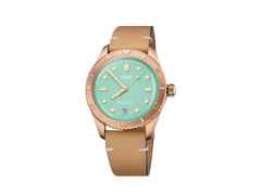 Oris Divers Sixty-Five Cotton Candy Automatik Bronze 38mm grünes Zifferblatt braunes Lederband – Damenuhren Uhr mit Datum aus Bronze und Leder. Das Gehäuse ist rund und roségold. Das Lederarmband ist braun. Das Zifferblatt ist ein Index in grün.
