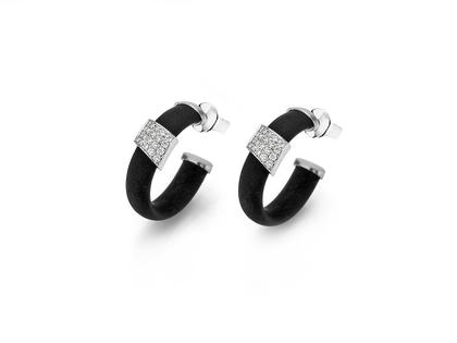 Micha Bunz Creolen Platin Kautschuk Paveé – Ohrschmuck Creolen in schwarz und aus 950 Platin und Kautschuk.