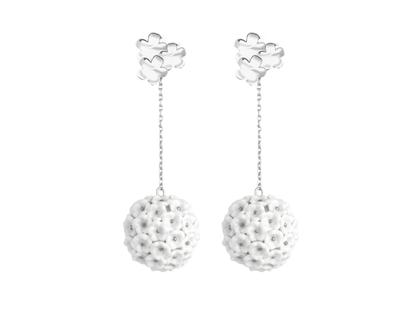 Meissen 1739 Royal Blossom Ohrhänger Schneeballblüte weiß Platin 20mm – Ohrschmuck Ohrhänger in weiß und aus 950 Platin und Porzellan.