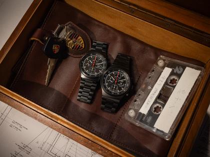 Porsche Design Chronograph 1 - Hodinkee 2024 Limited Edition Automatik Titan beschichtet 41mm schwarzes Zifferblatt Metallband beschichtet – Herrenuhren Chronograph aus Titan und Titancarbid beschichtet. Das Gehäuse ist rund und schwarz. Das Titanarmband ist schwarz. Das Zifferblatt ist arabisch Index und schwarz. – Ansicht 14