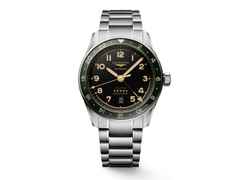 Longines Spirit Zulu Time Automatik Edelstahl 42mm anthrazites Zifferblatt Metallband – Herrenuhren Uhr mit Datum aus Edelstahl und Keramik. Das Gehäuse ist rund und silber. Das Edelstahlarmband ist silber. Das Zifferblatt ist arabisch und grau.