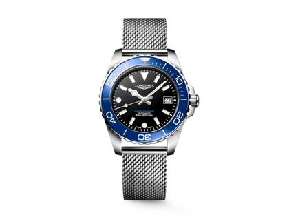 Longines HydroConquest Automatik Edelstahl 39mm schwarzes Zifferblatt Metallband – Herrenuhren Uhr mit Datum aus Edelstahl. Das Gehäuse ist rund und silber. Das Edelstahlarmband ist silber. Das Zifferblatt ist ein Index in schwarz.