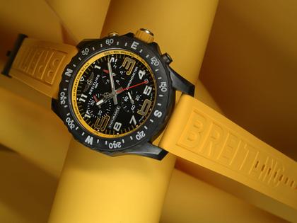 Breitling Endurance Pro Breitlight schwarz mit