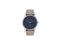 Nomos Glashütte Orion 33 Nachtblau Handaufzug Edelstahl 33mm blaues Zifferblatt braunes Lederband Glasboden – Damenuhren Uhr ohne Datum aus Edelstahl und Leder. Das Gehäuse ist rund und silber. Das Lederarmband ist beige. Das Zifferblatt ist ein Index in blau.