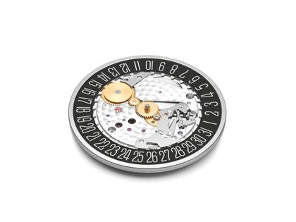 Nomos Glashütte Tangente 38 Datum "175 Years Watchmaking - Dunkelbunt" Handaufzug Edelstahl schwarzes Zifferblatt graues Textilband Glasboden – Herrenuhren Uhr mit Datum aus Edelstahl. Das Gehäuse ist rund und silber. Das Textilarmband ist grau. Das Zifferblatt ist arabisch Index und schwarz. – Ansicht 8