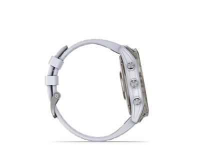 Garmin epix Pro Sapphire Titan 51 mm Kautschukband steinweiß – Herrenuhren Uhr Multifunktion aus DLC beschichtet, Kautschuk und Titan. Das Gehäuse ist rund und weiß. Das Kautschuk / Kunststoff / Silikon Armband ist weiß. Das Zifferblatt ist digital und schwarz. – Ansicht 7
