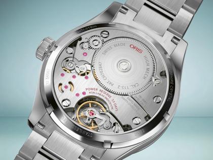 Oris Big Crown Calibre 113 Handaufzug Edelstahl 43mm grünes Zifferblatt braues Lederband – Herrenuhren Uhr mit Datum aus Edelstahl und Leder. Das Gehäuse ist rund und silber. Das Lederarmband ist braun. Das Zifferblatt ist arabisch Index und grün. – Ansicht 7
