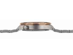 Sinn Spezialuhren T50 GBDR Automatik Titan 41mm schwarzes Zifferblatt Metallband – Herrenuhren Uhr mit Datum aus Bronze und Titan. Das Gehäuse ist rund und bronze. Das Titanarmband ist grau. Das Zifferblatt ist ein Index in schwarz. – Ansicht 3