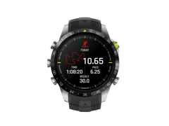 Garmin MARQ Athlete Gen 2 digital Titan 46mm schwarzes Kautschukband – Herrenuhren Uhr Multifunktion aus DLC beschichtet und Titan. Das Gehäuse ist rund und grau. Das Kautschuk / Kunststoff / Silikon Armband ist schwarz. Der Zifferblatt ist digital.