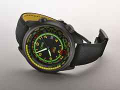 Oris ProPilot Altimeter "Mission Control" X Bamford Watch Department Automatik Karbon 47mm schwarzes Zifferblatt schwarzes Textilband Limited Edition – Herrenuhren Uhr mit Datum aus Carbon, Leder, PVD beschichtet und Titan. Das Gehäuse ist rund und schwarz. Das Textilarmband ist schwarz. Das Zifferblatt ist arabisch Index und schwarz. – Ansicht 4