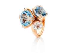 Capolavoro Capriccio Ring Roségold  Sky Blue Topas, London Blue Topas, Bergkristall – Ringe Ring mit Besatz aus 750 Rotgold.