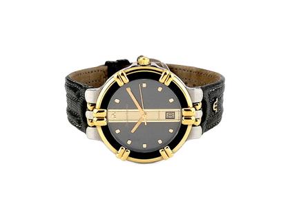 Maurice Lacroix Calypso Quarz Edelstahl 35mm Lederband 95346 Full Set Occasion – Herrenuhren Uhr mit Datum aus Edelstahl und vergoldet. Das Gehäuse ist rund und silber-gelbgold. Das Lederarmband ist schwarz. Das Zifferblatt ist ein Index in schwarz.