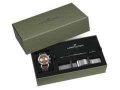 Hamilton American Classic Intra-Matic Chronograph H Handaufzug Edelstahl 40mm braunes Zifferblatt braunes Lederband – Herrenuhren Chronograph aus Edelstahl. Das Gehäuse ist rund und silber. Das Lederarmband ist braun. Das Zifferblatt ist ein Index in braun. – Ansicht 7