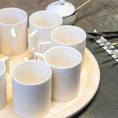 Meissen MUG Collection Henkelbecher Set "Schwerter weiß" – Porzellanwaren Tafelporzellan in weiß und aus Porzellan. – Ansicht 2
