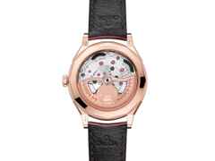 Omega Constellation Observatory Automatik Rotgold 39mm rotgoldenes Zifferblatt rotes Lederband – Herrenuhren Uhr ohne Datum aus 750 Rotgold und Leder. Das Gehäuse ist rund und rotgold. Das Lederarmband Kroko / Alligator ist rot. Das Zifferblatt ist ein Index in rotgold. – Ansicht 2