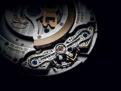 Glashütte Original PanoMaticLunar Automatik Rotgold 40mm grünes Zifferblatt grünes Lederband Dornschließe – Herrenuhren Uhr mit Datum aus 750 Rotgold. Das Gehäuse ist rund und roségold. Das Lederarmband Kroko / Alligator ist grün. Das Zifferblatt ist ein Index in grün. – Ansicht 5