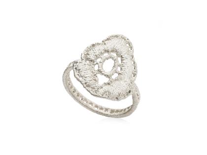Brigitte Adolph Jewellery Design Wild Rose Ring Silber – Ringe Ring in silber und aus 925 Silber.