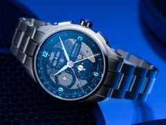 Union Glashütte Belisar Chronograph Mondphase Automatik Edelstahl 42mm blaues Zifferblatt Metallband – Herrenuhren Chronograph aus Edelstahl. Das Gehäuse ist rund und silber. Das Edelstahlarmband ist silber. Das Zifferblatt ist arabisch Index und blau. – Ansicht 9