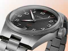 Oris ProPilot Date Automatik Edelstahl 41mm schwarzes Zifferblatt Metallband – Herrenuhren Uhr mit Datum aus Edelstahl. Das Gehäuse ist rund und silber. Das Edelstahlarmband ist silber. Das Zifferblatt ist arabisch und schwarz. – Ansicht 6