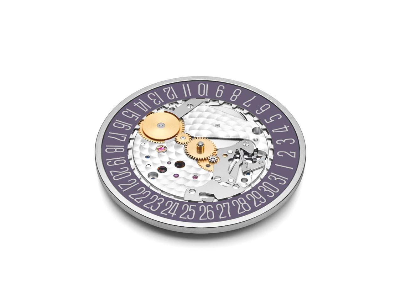 Nomos Glashütte Tangente 38 Datum "175 Years Watchmaking - Mauvegrün" Handaufzug Edelstahl violettes Zifferblatt graues Textilband Glasboden – Herrenuhren Uhr mit Datum aus Edelstahl. Das Gehäuse ist rund und silber. Das Textilarmband ist grau. Das Zifferblatt ist arabisch Index und lila. – Ansicht 8
