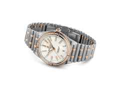 Breitling Chronomat Automatic 36 Edelstahl weißes Zifferblatt mit Brillanten zweifarbiges Metallband – Damenuhren Uhr mit Datum aus Edelstahl. Das Gehäuse ist rund und silber-roségold. Das Edelstahlarmband mit Gold ist silber-roségold. Das Zifferblatt ist ein Index in weiß. – Ansicht 2