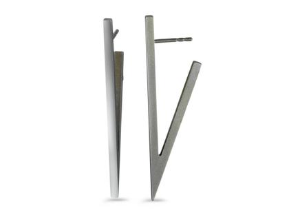 TitanFactory V-Form Ohrstecker – Ohrschmuck Ohrstecker aus Titan.