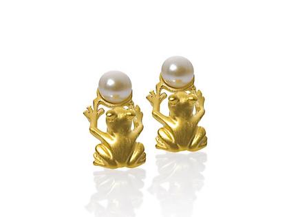 Drachenfels Design Froschkönig und Froschbaby Ohrstecker mit Süßwasserperle – Ohrschmuck Ohrstecker aus 925 Silber und und vergoldet.