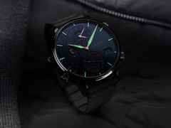 Glashütte Original Senator Cosmopolite Automatik Edelstahl 44mm blaues Zifferblatt blaues Textilband – Herrenuhren Uhr mit Datum aus Edelstahl. Das Gehäuse ist rund und silber. Das Textilarmband ist blau. Das Zifferblatt ist ein Index in blau. – Ansicht 3