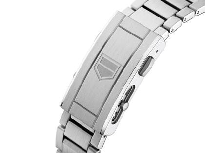 TAG Heuer Aquaracer Professional 300 GMT Automatik Edelstahl 42mm blaues Zifferblatt Metallband – Herrenuhren Uhr mit Datum aus Edelstahl und Keramik. Das Gehäuse ist rund und silber. Das Edelstahlarmband ist silber. Das Zifferblatt ist ein Index in blau. – Ansicht 6