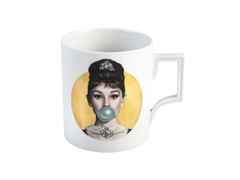 Meissen MUG Collection Mug Henkelbecher X Michael Moebius "Legends blowing Bubbles" Audrey Hepburn Gold – Porzellanwaren Tafelporzellan in weiß und aus Porzellan.