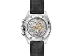 Omega Speedmaster Moonwatch Professional Chronograph Handaufzug Edelstahl 42mm schwarzes Zifferblatt schwarzes Lederband – Herrenuhren Chronograph aus Edelstahl und eloxiertes Aluminium. Das Gehäuse ist rund und silber. Das Lederarmband ist schwarz. Das Zifferblatt ist ein Index in schwarz. – Ansicht 2