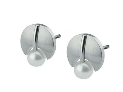 Ernstes Design E250 Ohrstecker mit Süsswasserperle – Ohrschmuck Ohrstecker aus Edelstahl.