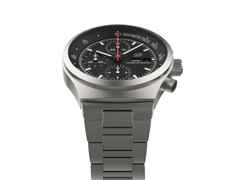 Porsche Design Chronograph 1 - 1975 Limited Edition – Herrenuhren Chronograph aus Titan. Das Gehäuse ist rund und silber. Das Textilarmband ist weiß. Das Zifferblatt ist ein Index in schwarz. – Ansicht 2