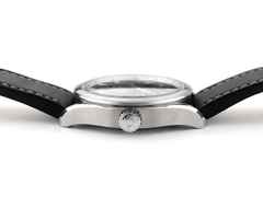 Juwelier Roller Alpiner Regulateur Automatik Edelstahl 45mm schwarz AL-650BBS5E6 Full Set mit Garantie Occasion Neu – Herrenuhren Uhr ohne Datum aus Edelstahl. Das Gehäuse ist rund und silber. Das Lederarmband ist schwarz. Das Zifferblatt ist arabisch Index und schwarz. – Ansicht 3