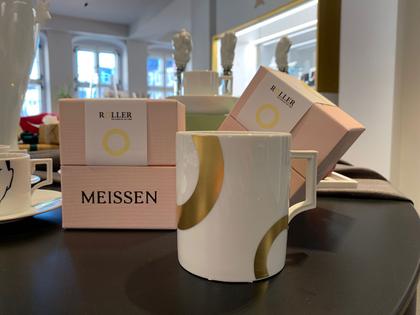 Meissen MUG Collection Henkelbecher Juwelier Roller Edition Gold – Porzellanwaren Tafelporzellan in weiß und aus Porzellan und vergoldet. – Ansicht 2