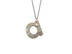 Gellner Love Letters Collier Silber 45cm Buchstabe aus schwarzem Perlmutt mit Brillant 0,040ct – Halsschmuck Collier aus 750 Rotgold, 925 Silber und und .