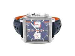 TAG Heuer Monaco x Gulf Edition Chronograph Automatik Edelstahl 39x39mm Lederband CBL2115.FC6494 Full Set mit Garantie Occasion Neu – Herrenuhren Chronograph aus Edelstahl. Das Gehäuse ist tonneauform und silber. Das Lederarmband ist blau. Das Zifferblatt ist ein Index in mehrfarbig.