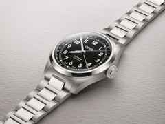 Oris Big Crown Pointer Date Automatik Edelstahl 40mm schwarzes Zifferblatt Metallband – Herrenuhren Uhr mit Datum aus Edelstahl. Das Gehäuse ist rund und silber. Das Edelstahlarmband ist silber. Das Zifferblatt ist arabisch und schwarz. – Ansicht 3