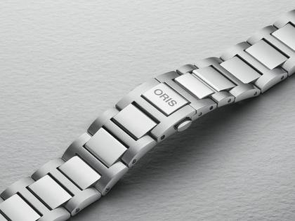 Oris Big Crown Pointer Date Automatik Edelstahl 40mm hellblaues Zifferblatt Metallband – Herrenuhren Uhr mit Datum aus Edelstahl. Das Gehäuse ist rund und silber. Das Edelstahlarmband ist silber. Das Zifferblatt ist arabisch und blau. – Ansicht 9