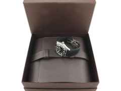 Glashütte Original SeaQ Automatik Edelstahl 40mm schwarzes Zifferblatt schwarzes Kautschukband 1-39-11-06-80-33 Full Set Occasion Neu – Herrenuhren Uhr mit Datum aus Edelstahl und Keramik. Das Gehäuse ist rund und silber. Das Kautschuk / Kunststoff / Silikon Armband ist schwarz. Das Zifferblatt ist arabisch Index und schwarz. – Ansicht 4