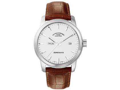 Mühle Glashütte Germanika V Herrenuhr mit Datum silber – Herrenuhren Uhr mit Datum aus Edelstahl. Das Armband ist ein Lederarmband Kroko / Alligator. Der Zifferblatt ist ein Index.