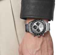 TAG Heuer Carrera Chronograph Sport Automatik Edelstahl 42mm silbernes Zifferblatt Metallband – Herrenuhren Chronograph aus Edelstahl und Keramik. Das Gehäuse ist rund und silber. Das Edelstahlarmband ist silber. Das Zifferblatt ist arabisch Index und silber. – Ansicht 7
