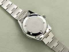 Oris Divers Sixty-Five Date Automatik Edelstahl 40mm grünes Zifferblatt Metallband – Herrenuhren Uhr mit Datum aus Edelstahl. Das Gehäuse ist rund und silber. Das Edelstahlarmband ist silber. Das Zifferblatt ist ein Index in grün. – Ansicht 4