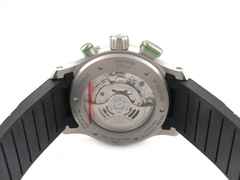 Mühle Glashütte Rallye-Chronograph GLP Limited Edition Automatik 45mm Kautschukband M1-40-93-201 Full Set mit Garantie Occasion Neu – Herrenuhren Chronograph aus Edelstahl. Das Gehäuse ist rund und silber. Das Kautschuk / Kunststoff / Silikon Armband ist schwarz. Das Zifferblatt ist ein Index in schwarz. – Ansicht 2
