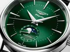 Longines Flagship Heritage Automatik Edelstahl 38,5mm grünes Zifferblatt schwarzes Lederband – Herrenuhren Uhr mit Datum aus Edelstahl und Leder. Das Gehäuse ist rund und silber. Das Lederarmband Kroko / Alligator ist schwarz. Das Zifferblatt ist ein Index in grün. – Ansicht 4